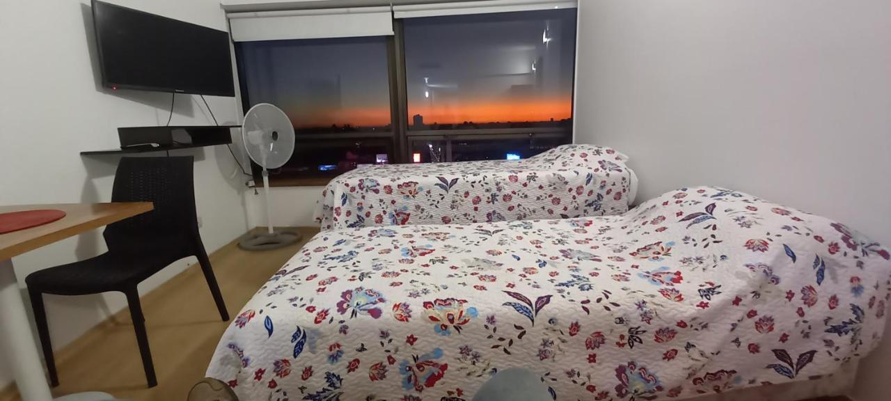Que Mejor Vista Del Obelisco Piso A La Calle Corrientes بوينس آيرس المظهر الخارجي الصورة