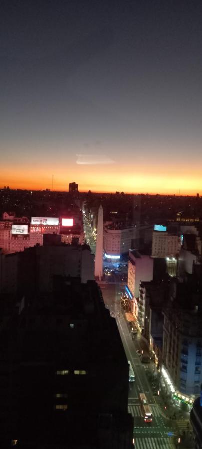 Que Mejor Vista Del Obelisco Piso A La Calle Corrientes بوينس آيرس المظهر الخارجي الصورة