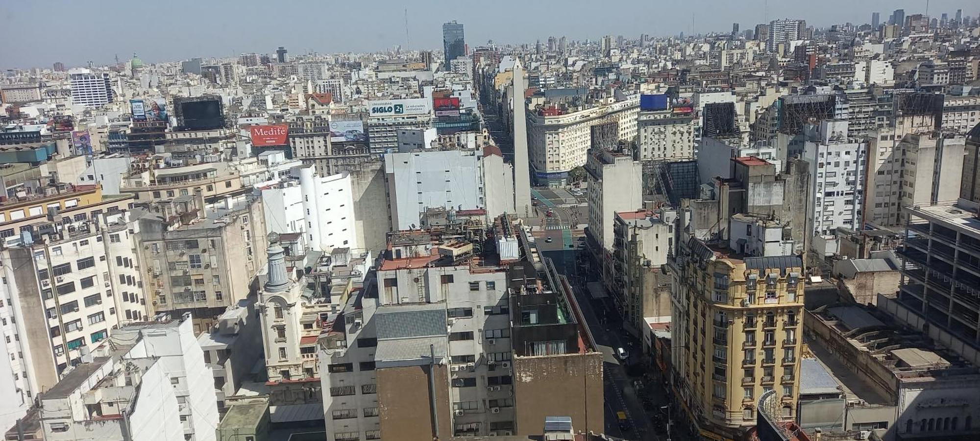 Que Mejor Vista Del Obelisco Piso A La Calle Corrientes بوينس آيرس المظهر الخارجي الصورة